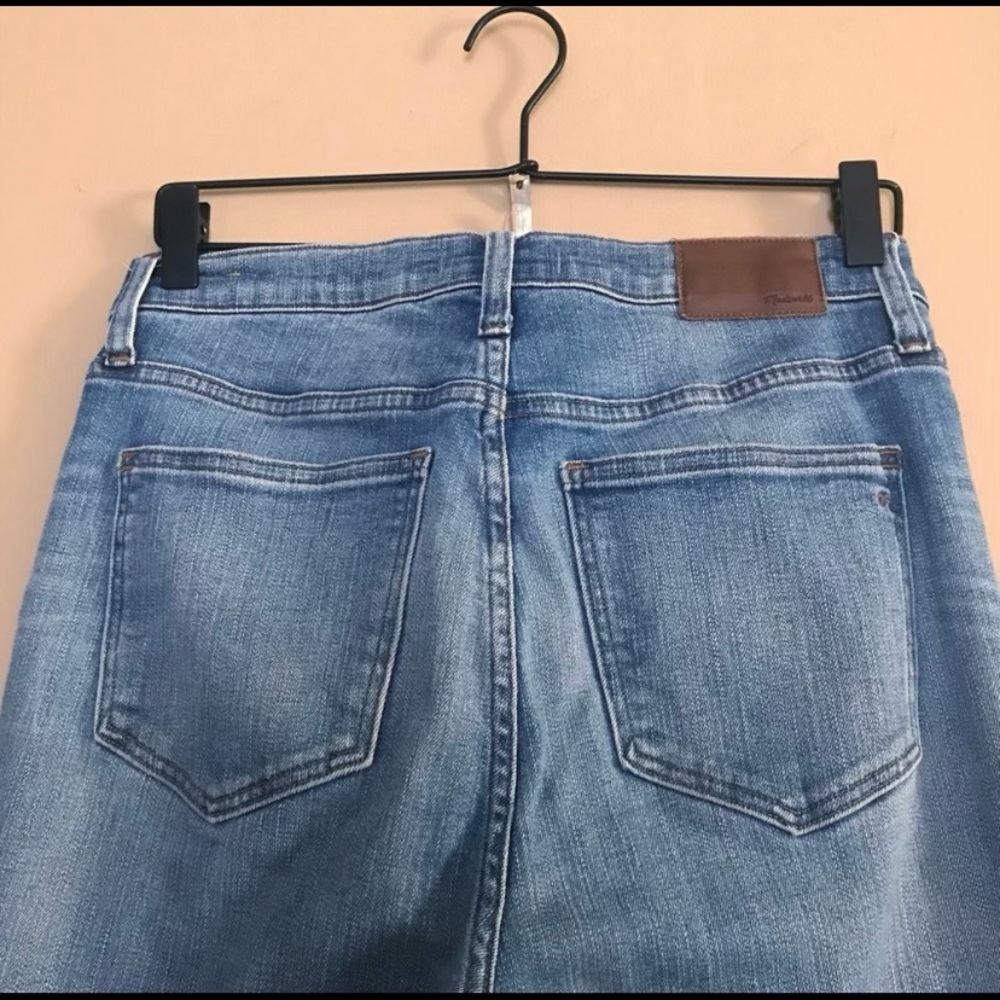 Madewell Distressed 9” High Rise Skinny